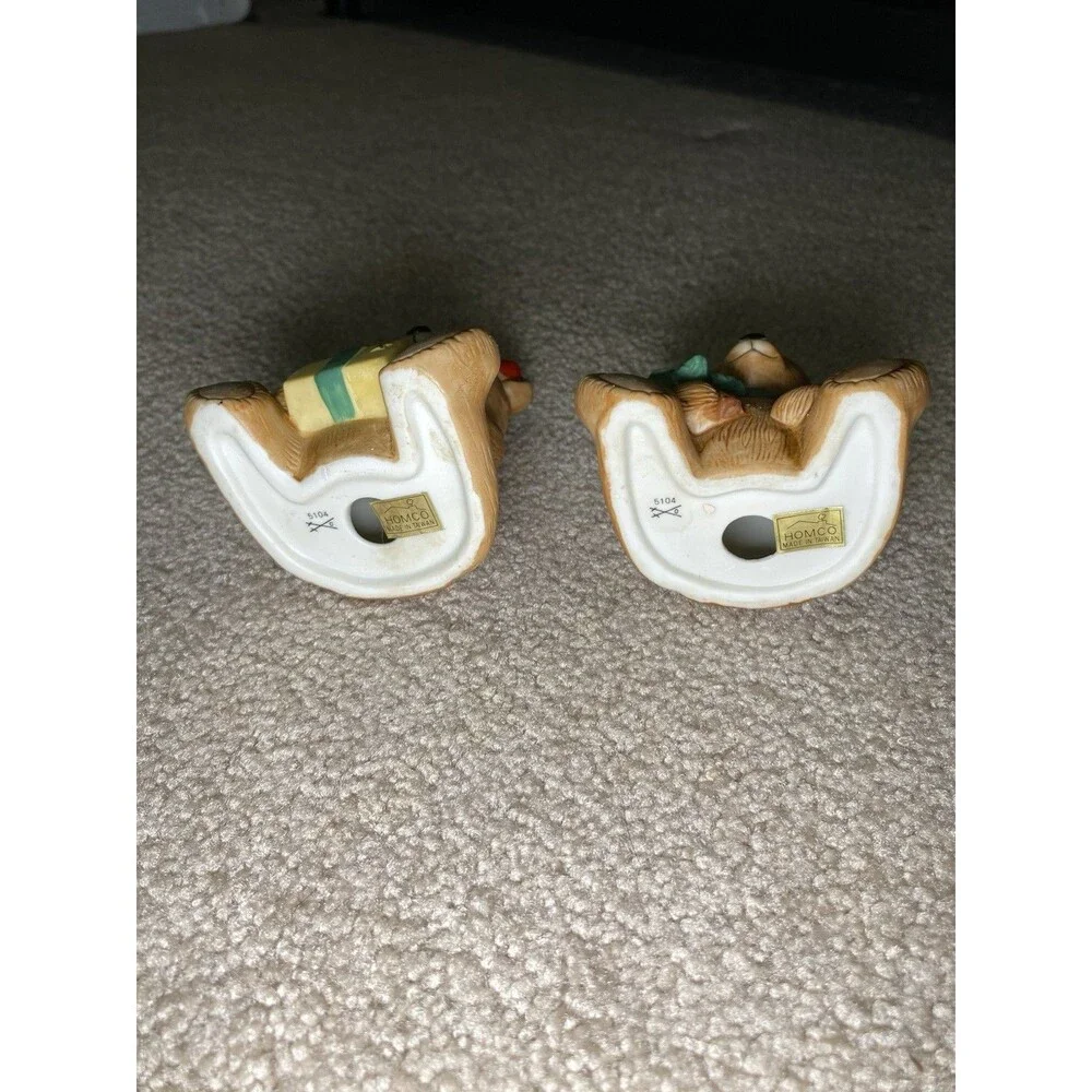Vintage Homco 5104 Christmas Bear Figurines Gift And Tree 1980’s Holiday Decor